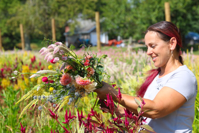 Don't miss the buzz around these beautiful blooms 💐
