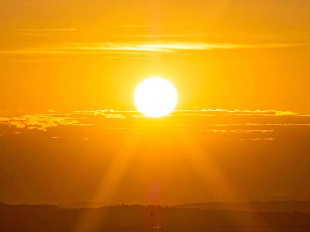 rising golden sun
